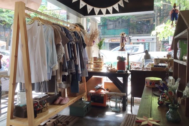 業務用エアコンのペアとマルチの特長_店舗